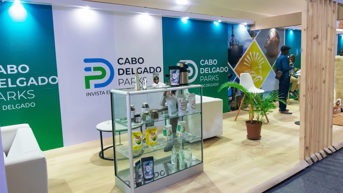 SLIDE 1920 x 1080 px STAND