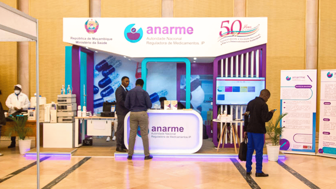 STANDS PERSONALIZADOS4